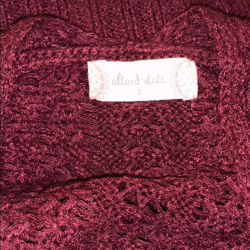 Altar’d state sweater - Picture 2 of 2